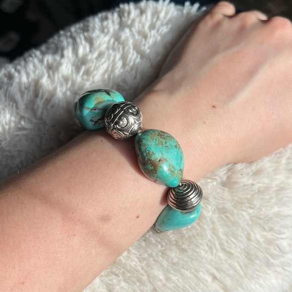 Chunky Silver & Turquoise Nugget Stretch Bracelet - Picture 2 of 5